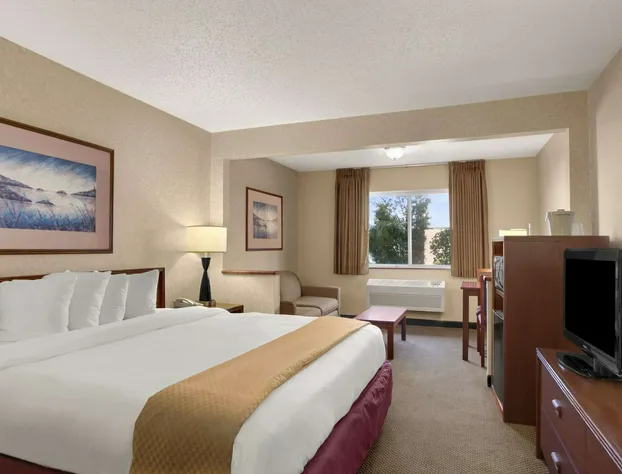 Baymont by Wyndham Golden/Red Rocks hotel detail image 4