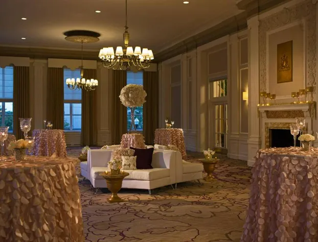 Peoria Marriott Pere Marquette hotel detail image 4