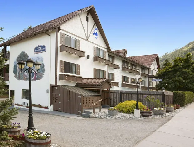 Howard Johnson by Wyndham Leavenworth hotel detail image 1