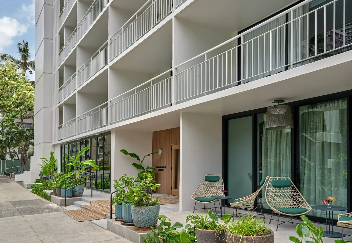 Romer House Waikiki hotel hero