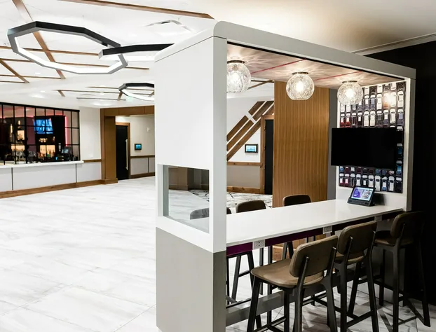 Crowne Plaza Lansing by IHG hotel detail image 3