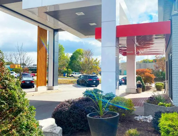 Comfort Inn Hamilton hotel detail image 1