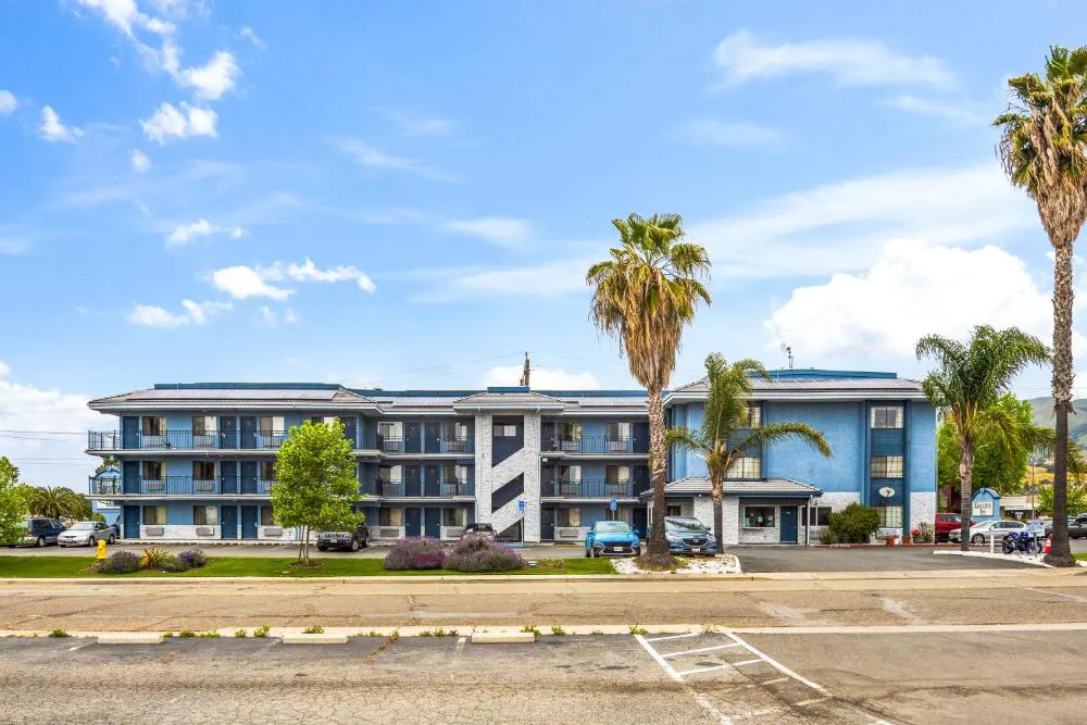 Executive Inn Hotel hotel hero