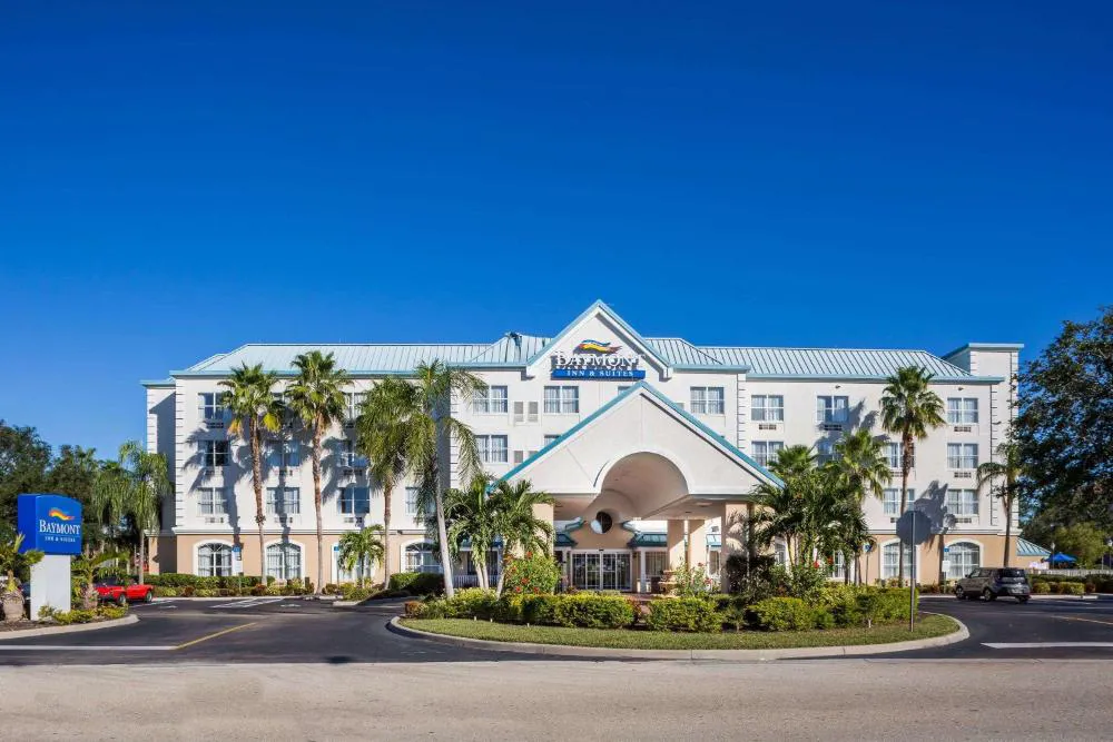 Baymont by Wyndham Fort Myers Airport hotel hero