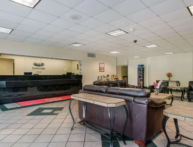 Econo Lodge Inn & Suites Chambersburg Central hotel detail image 4