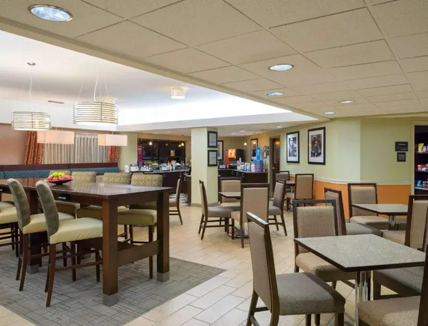 Larkspur Landing Select Carlisle hotel detail image 4
