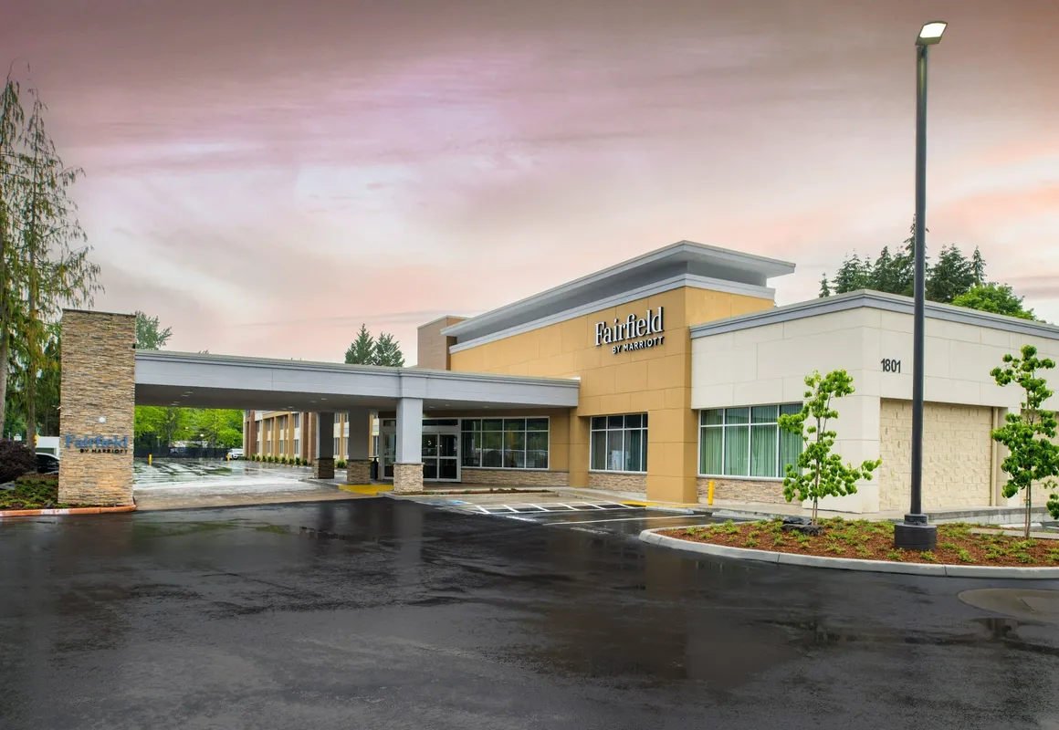 Fairfield Inn by Marriott Issaquah hotel hero