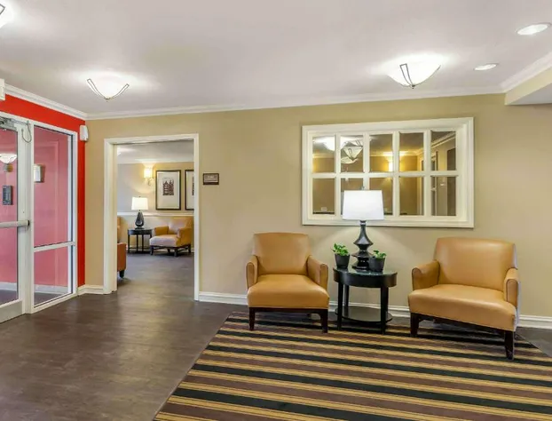 Extended Stay America Select Suites Chicago Vernon Hills Lin hotel detail image 4