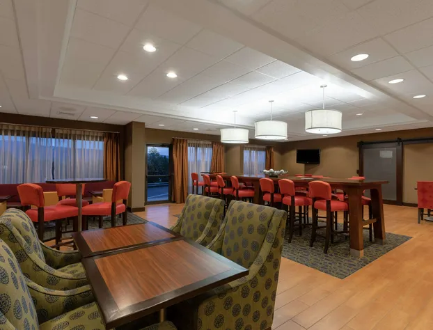 Hampton Inn Bedford hotel detail image 4