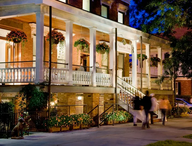 Saratoga Arms hotel detail image 1