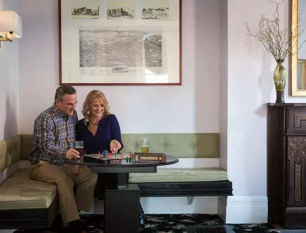 Saratoga Arms hotel detail image 3