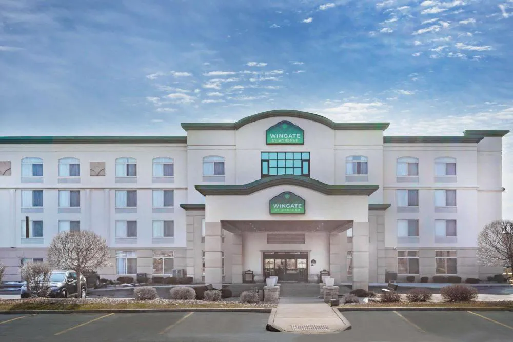 Wingate by Wyndham Tinley Park hotel hero