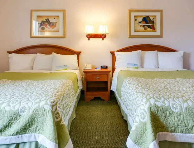 Days Inn & Suites by Wyndham Fullerton hotel detail image 3