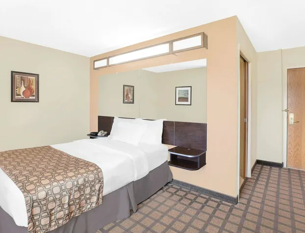 Microtel Inn by Wyndham Franklin hotel detail image 3