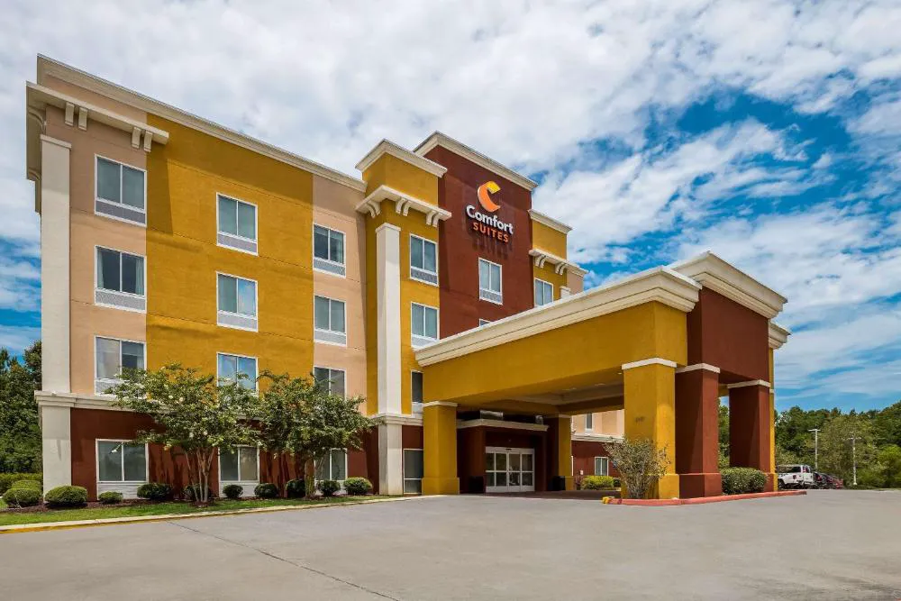 Comfort Suites Denham Springs hotel hero