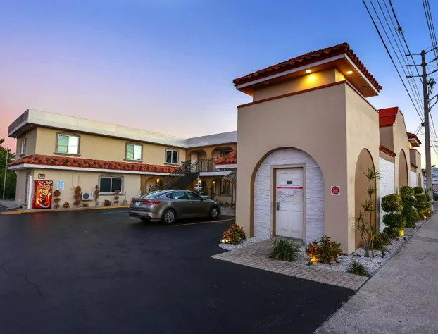 Bayview Plaza Waterfront Resort hotel detail image 2