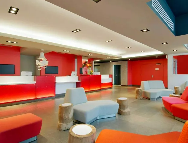 Novotel Montreal Centre hotel detail image 2