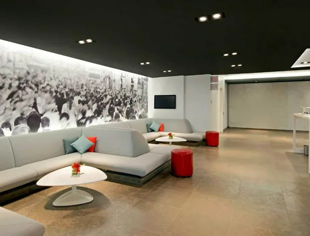 Novotel Montreal Centre hotel detail image 2