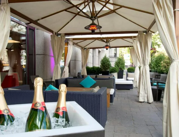 Novotel Montreal Centre hotel detail image 4