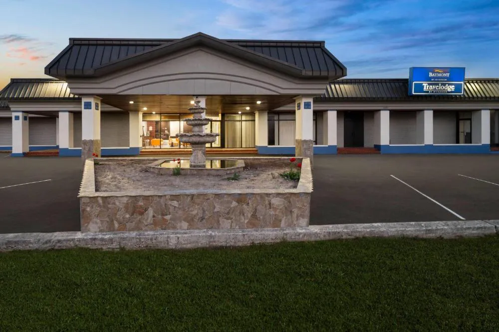 Travelodge by Wyndham Salisbury MD hotel hero