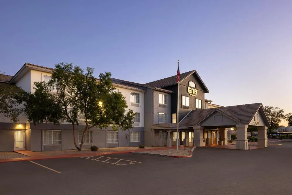 Garner Hotel Phoenix Northwest – Surprise by IHG hotel hero