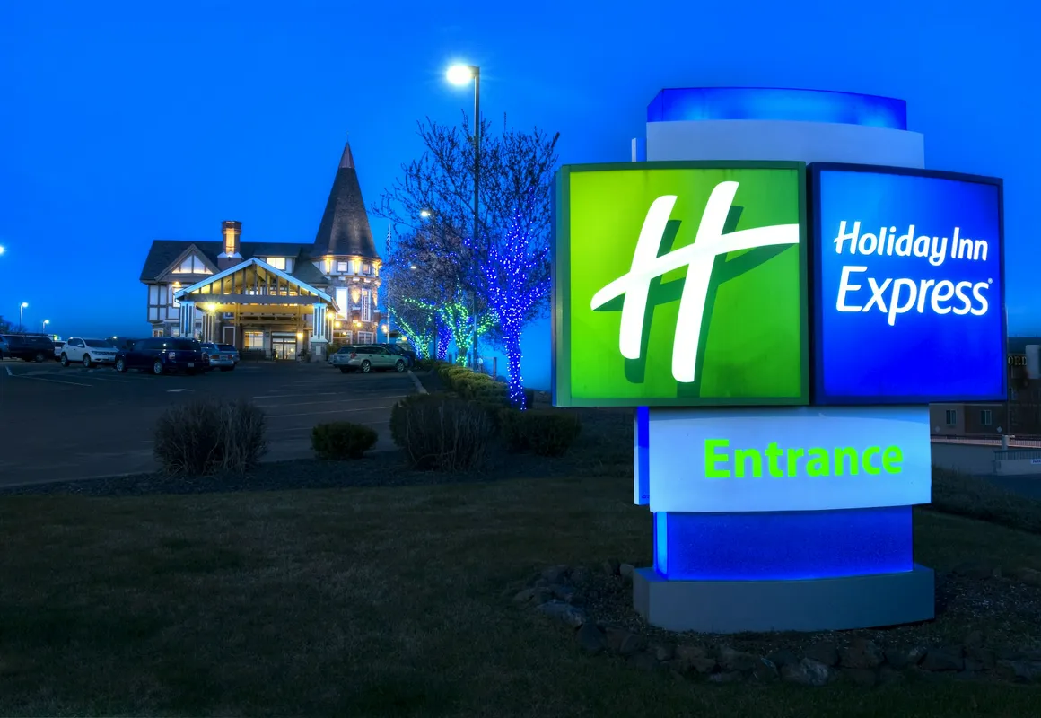 Holiday Inn Express Spokane Downtown by IHG hotel hero