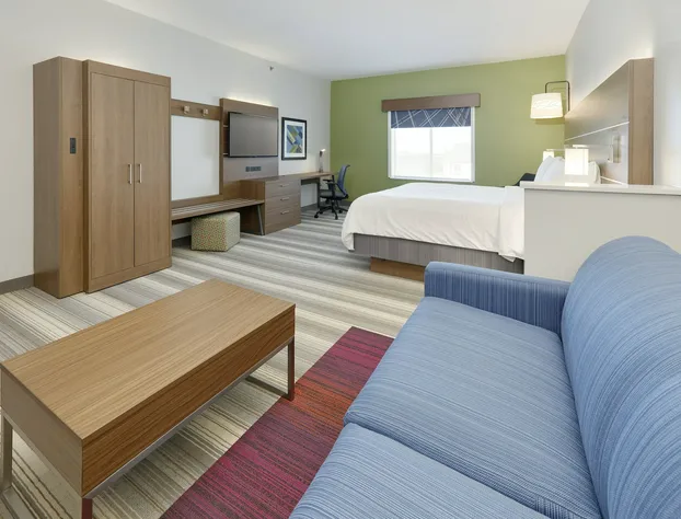 Holiday Inn Express & Suites Denton North by IHG hotel detail image 2