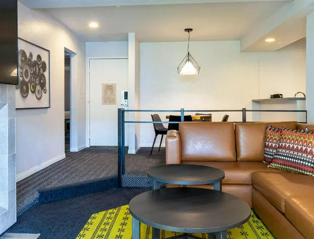 Montrose at Beverly Hills hotel detail image 3