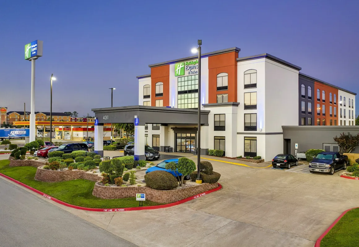 Holiday Inn Express & Suites Longview North by IHG hotel hero