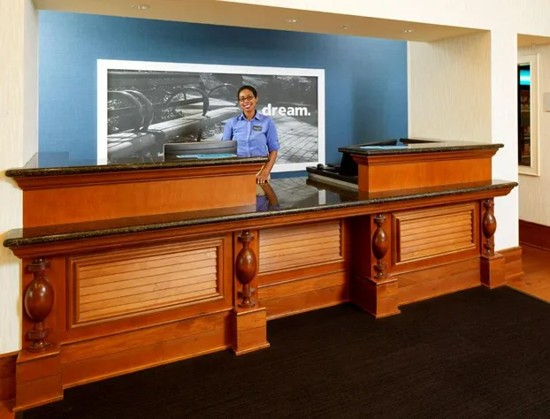 Hampton Inn & Suites Savannah/Midtown hotel detail image 4