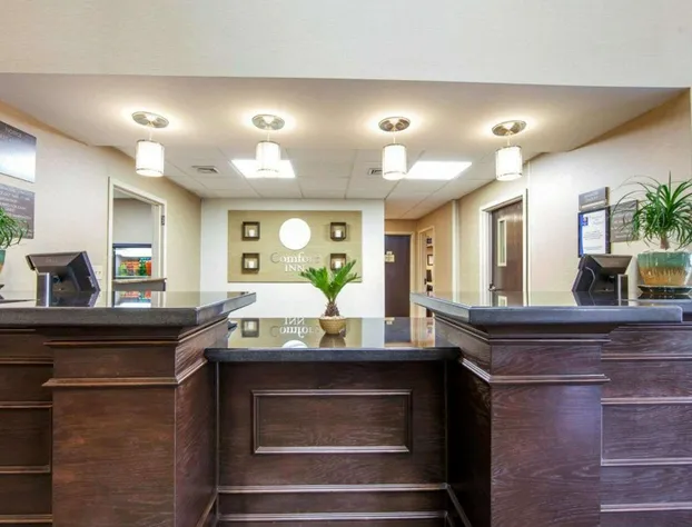 Comfort Inn at Royal Blue hotel detail image 4