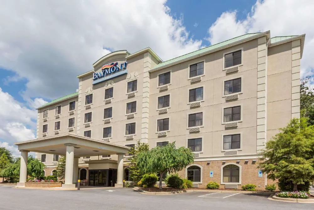 Baymont by Wyndham Asheville/Biltmore Village hotel hero