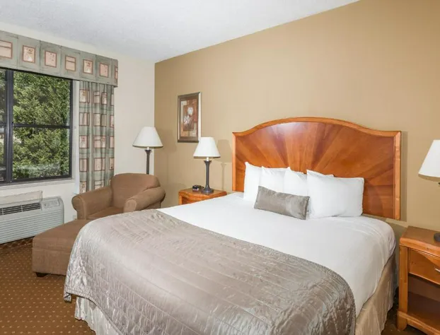 Baymont by Wyndham Asheville/Biltmore Village hotel detail image 4