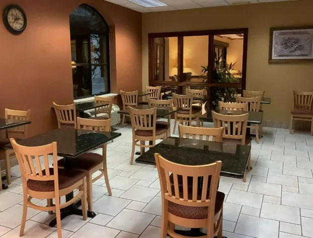 Baymont by Wyndham Asheville/Biltmore Village hotel detail image 2