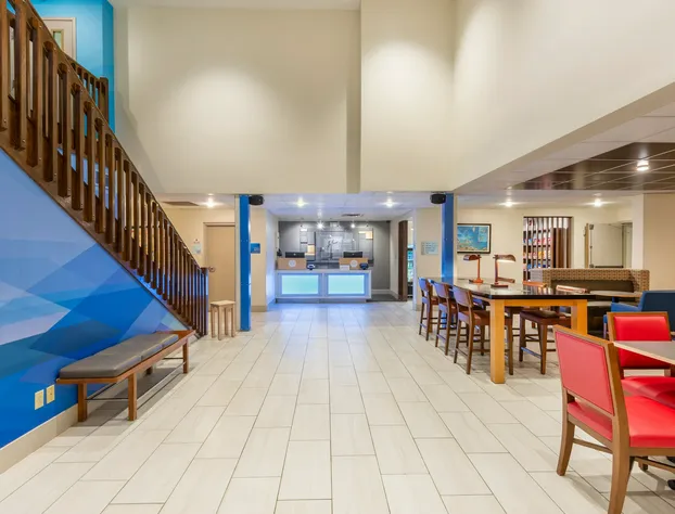 Holiday Inn Express Vermilion by IHG hotel detail image 2