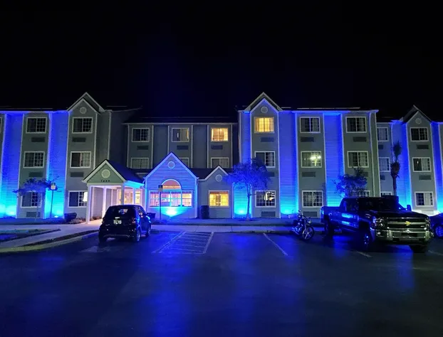 Microtel Inn & Suites by Wyndham Zephyrhills hotel detail image 3