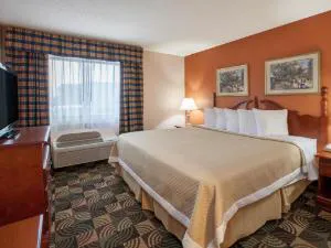 Days Inn by Wyndham Hillsdale hotel detail image 1