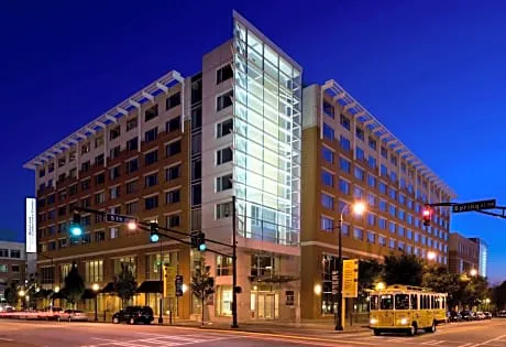 Georgia Tech Hotel and Conference Center hotel detail image 1