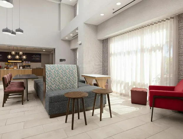 Hampton Inn & Suites McAllen hotel detail image 4
