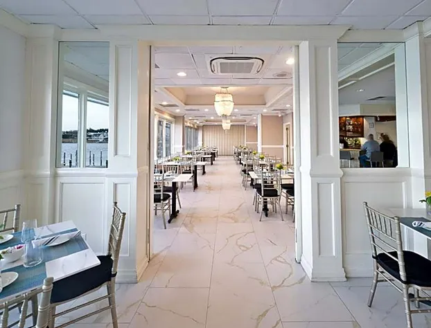 The Oyster Point Hotel hotel detail image 4