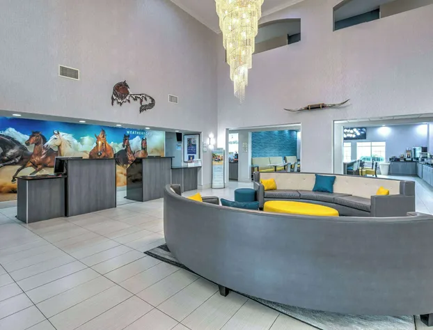 La Quinta Inn & Suites by Wyndham Weatherford hotel detail image 3