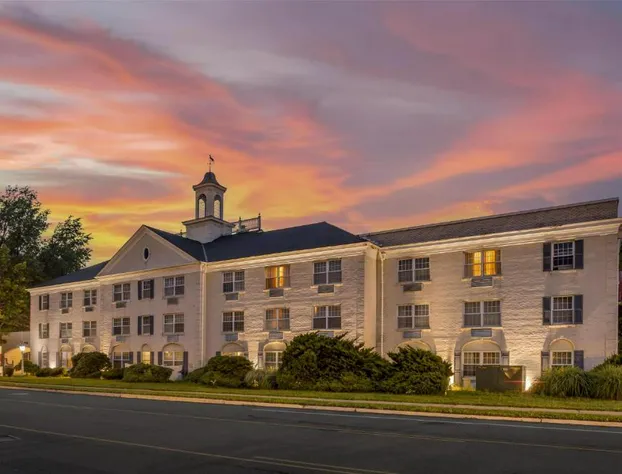 Best Western PLUS Morristown Inn-Florham Park hotel detail image 1