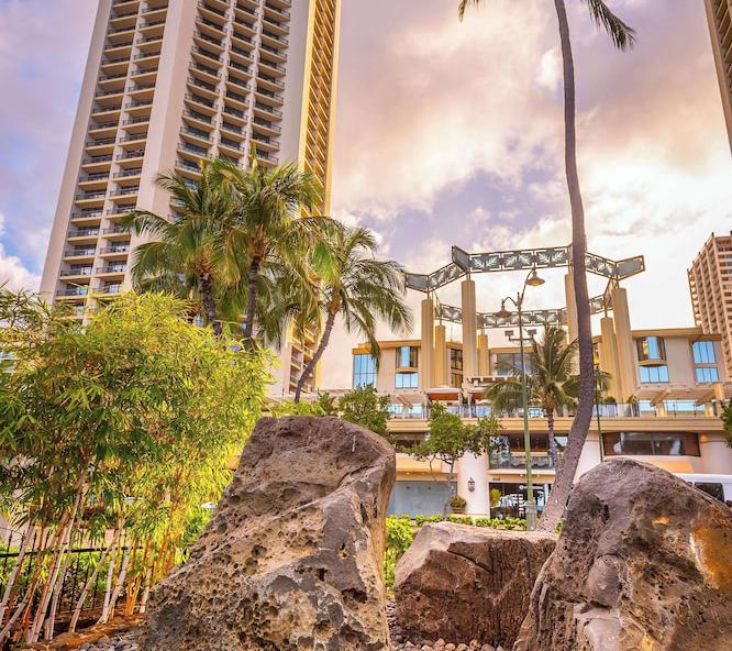 Hyatt Regency Waikiki Beach Resort & Spa hotel detail image 3
