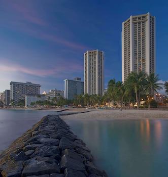 Hyatt Regency Waikiki Beach Resort & Spa hotel detail image 3