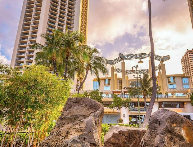 Hyatt Regency Waikiki Beach Resort & Spa hotel detail image 2