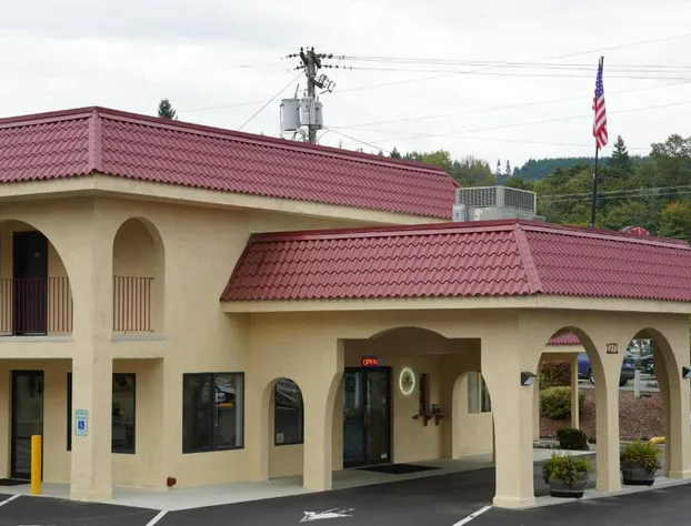 Timberland Inn & Suites hotel detail image 4