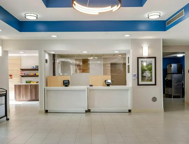 Comfort Inn & Suites Troutville-Roanoke North hotel detail image 1