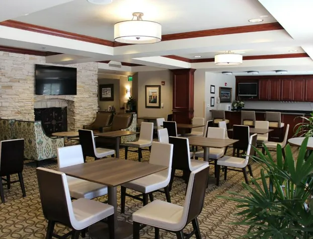 Lexington Expo Hotel by IHG hotel detail image 4