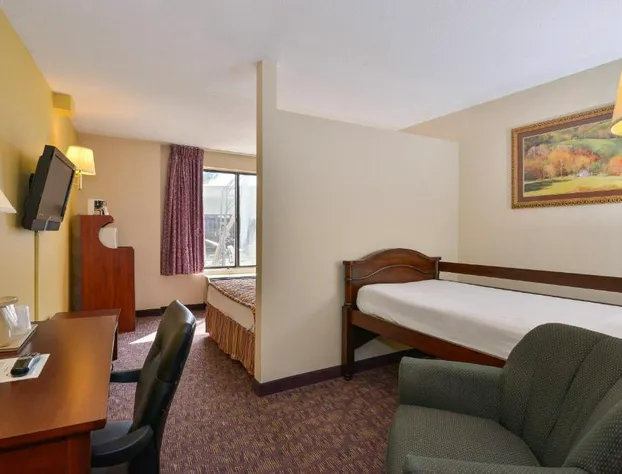 Lamplighter Inn & Suites - South hotel detail image 4