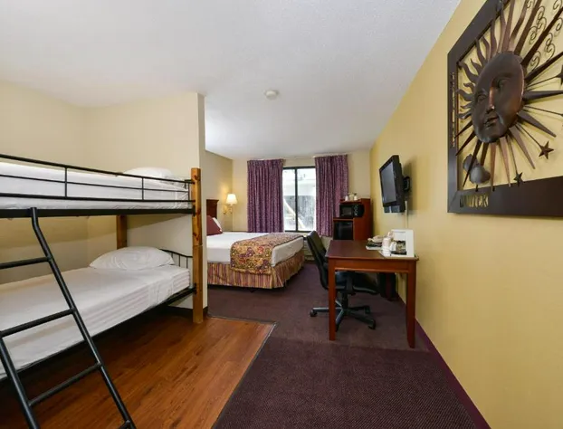 Lamplighter Inn & Suites - South hotel detail image 3